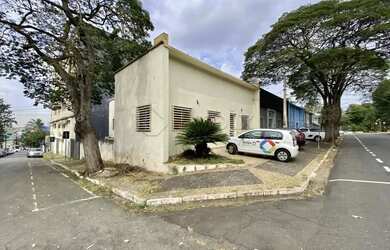 Imagem: O depósito possui 3 Vagas na garagem e 188m² de Área e está