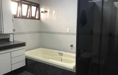 Imagem 16: Oportunidade. Piscina, Churrasqueira, 450m² de Áreae3 Vagas na garagem