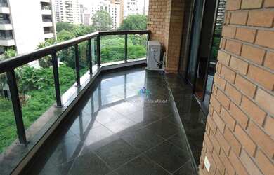 Imagem 1: Praça Pereira Coutinho. Piscina, Churrasqueira, Varandae295m² de Área