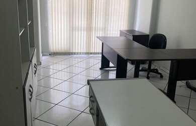 Imagem: O depósito possui 35m² de Área e está localizado em Centro