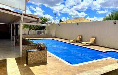 Imagem: A casa em condomínio possui 3 Dormitórios, 3 Banheiros, 5