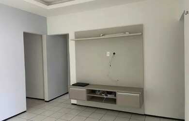 Imagem: A casa possui 4 Dormitórios, 3 Banheiros e 3 Vagas na garagem