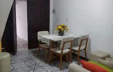 Imagem: A casa possui 4 Dormitórios, 3 Banheiros, 2 Vagas na garagem