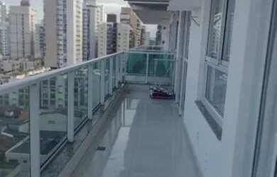 Imagem: O apartamento possui 2 Dormitórios, 2 Banheiros, 2 Vagas na