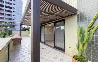 Imagem: O apartamento possui 3 Dormitórios, 3 Banheiros, 2 Vagas na