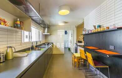 Imagem 14: Imóvel de 240m², com 4 dormitórios sendo 2 suítes