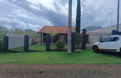 Imagem: A casa em condomínio possui 2 Dormitórios, 2 Banheiros, 5