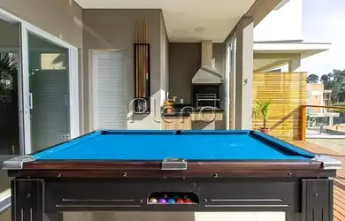 Imagem 12: Venda Casa com 236,00 metroQuadrado, 3 dormitório s , 2 vaga s . Swiss...