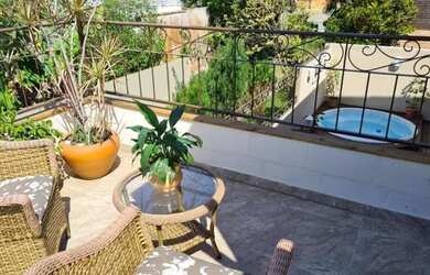 Imagem: O apartamento possui 3 Dormitórios, 2 Banheiros, 3 Vagas na