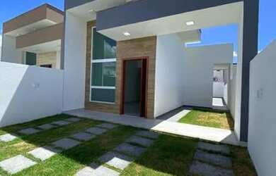 Imagem: A casa possui 2 Dormitórios, 2 Banheiros, 2 Vagas na garagem