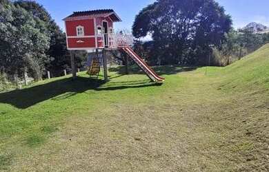 Imagem: A casa em condomínio possui 3 Dormitórios, 3 Banheiros, 3