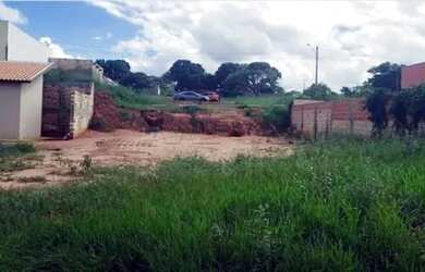 Imagem: O terreno possui 260m² de Área e está localizado em Quinta