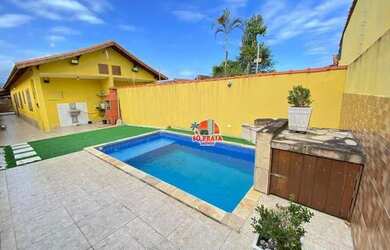 Imagem: A casa possui 2 Dormitórios, 2 Banheiros, 4 Vagas na garagem