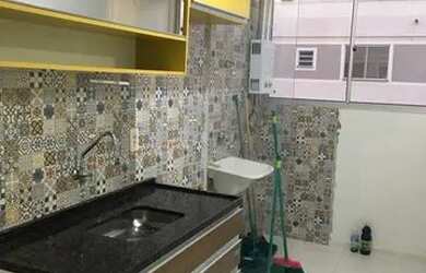 Imagem: O apartamento possui 2 Dormitórios, 1 Banheiro, 1 Vaga na garagem