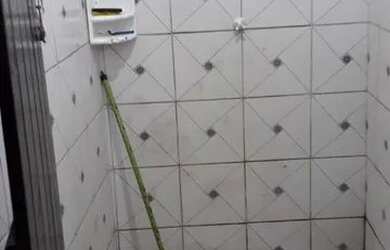 Imagem: A casa possui 1 Dormitório, 1 Banheiro e está localizado