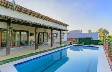 Imagem: A casa em condomínio possui 3 Dormitórios, 2 Banheiros, 4