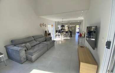 Imagem 2: VARGEM GRANDE PAULISTA - Casa de Condomínio - Tijuco Preto