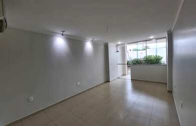 Imagem: A casa em condomínio possui 2 Dormitórios, 3 Banheiros, 1