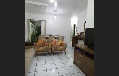 Imagem: A casa em condomínio possui 3 Dormitórios, 4 Banheiros, 3