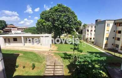 Imagem: O apartamento possui 3 Dormitórios, 1 Banheiro, 1 Vaga na garagem