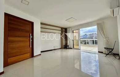 Imagem: O apartamento na cobertura possui 3 Dormitórios, 5 Banheiros