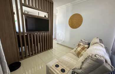 Imagem: O apartamento possui 3 Dormitórios, 1 Banheiro, 1 Vaga na garagem