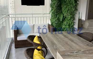 Imagem: O apartamento possui 3 Dormitórios, 3 Banheiros, 2 Vagas na