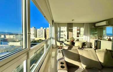 Imagem 8: Apartamento 3 dormitórios mobiliado e decorado alto padrão no Centro...