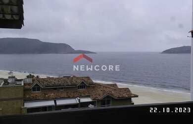 Imagem: A casa possui 4 Dormitórios, 5 Banheiros, 2 Vagas na garagem