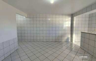 Imagem: O apartamento possui 1 Dormitório, 1 Banheiro, 1 Vaga na garagem