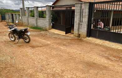 Imagem: A chácara possui 2.620m² de Área, Imóvel novo e está localizado