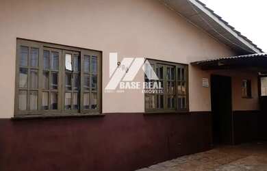 Imagem: A casa possui 3 Dormitórios, 2 Banheiros, 81m² de Área, Imóvel