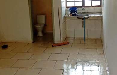 Imagem: A casa possui 1 Dormitório, 1 Banheiro e 40m² de Área e está