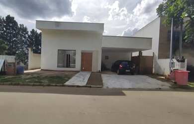 Imagem: A casa em condomínio possui 3 Dormitórios, 5 Banheiros, 2