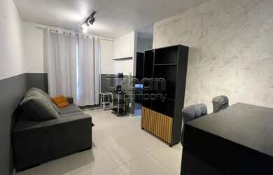 Imagem: O apartamento possui 2 Dormitórios, 1 Banheiro, 1 Vaga na garagem