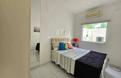 Imagem: A casa em condomínio possui 3 Dormitórios, 2 Banheiros, 1