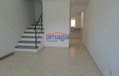 Imagem: A casa em condomínio possui 2 Dormitórios, 2 Banheiros, 1