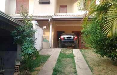 Imagem: Casa com 4 dormitórios à venda, 222 m² por R$ 790.000,00