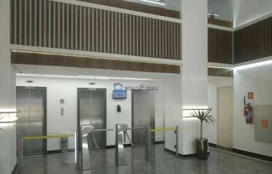 Imagem: O depósito possui 1 Vaga na garagem e 36m² de Área e está