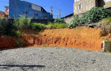 Imagem: O terreno à venda possui 375m² de Área e está localizado