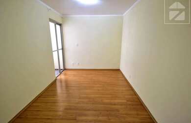 Imagem: O apartamento possui 1 Dormitório, 1 Banheiro, 1 Vaga na garagem