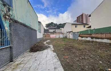 Imagem: O terreno possui 281m² de Área e está localizado em Vila