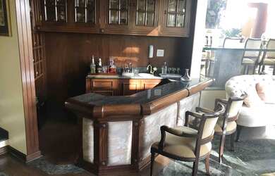 Imagem 3: Oportunidade. Piscina, Churrasqueira, 450m² de Áreae3 Vagas na garagem