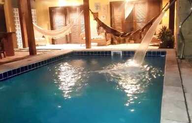 Imagem: O depósito possui 4 Vagas na garagem, 380m² de Área, Imóvel