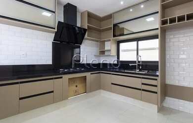 Imagem 12: Venda Casa com 236,00 metroQuadrado, 3 dormitório s , 2 vaga s . Swiss...