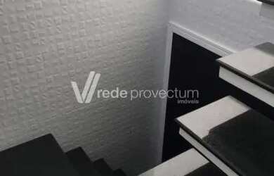 Imagem: A casa possui 3 Dormitórios, 4 Banheiros, 4 Vagas na garagem