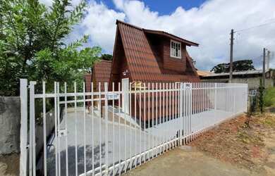Imagem: A casa possui 1 Dormitório, 1 Banheiro, 1 Vaga na garagem