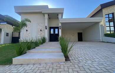 Imagem: A casa em condomínio possui 3 Dormitórios, 4 Banheiros, 4