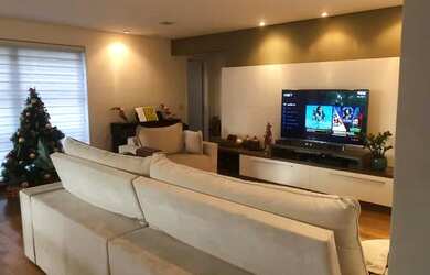 Imagem: O apartamento possui 3 Dormitórios, 5 Banheiros, 3 Vagas na