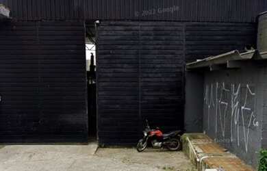 Imagem: O depósito possui 3 Vagas na garagem, 1.100m² de Área e